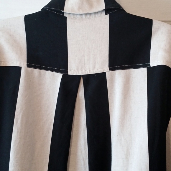 Linen Jacket! - Picture 4 of 9